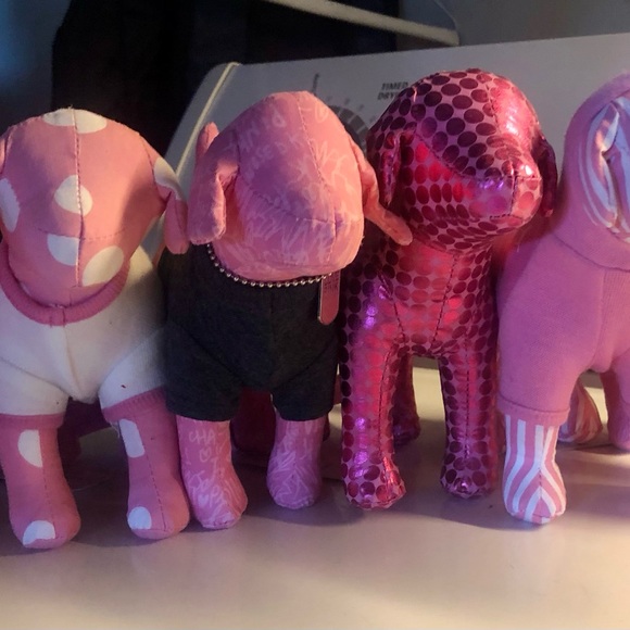 Victoria Secret Pink Label Doggie mascot.  Rlsd in 2022 and now collectible item - Picture 2 of 5